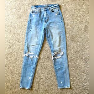 American Eagle Mom Jeans